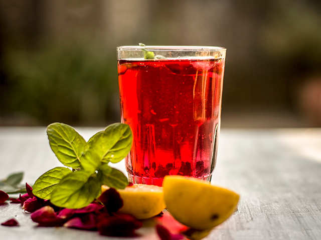 7 Super Yummy Homemade Drinks from 90s-RoohAfza Sharbat Drink